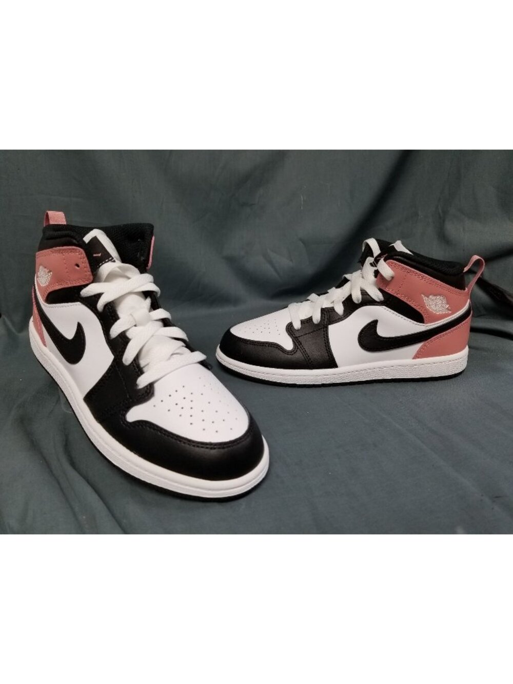 Jordan 1 Mid (PS) Leather White Rust Pink Black Kids Size 13c BRAND NEW NO BOX!